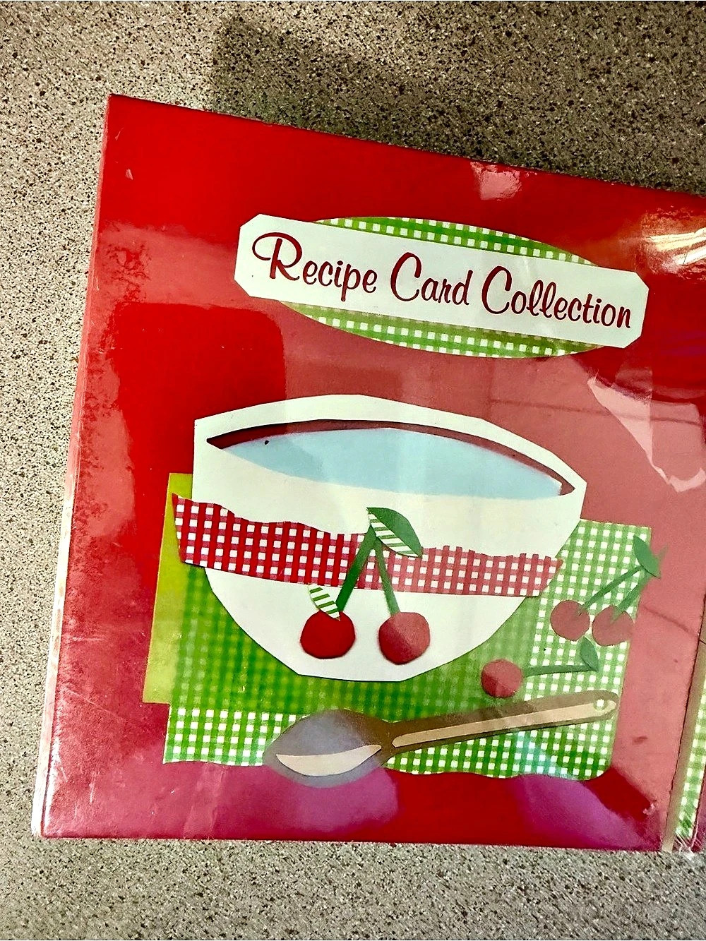 Kitschy Kitchen Recipe Card Collection 2 Ring Binder Red & Green
